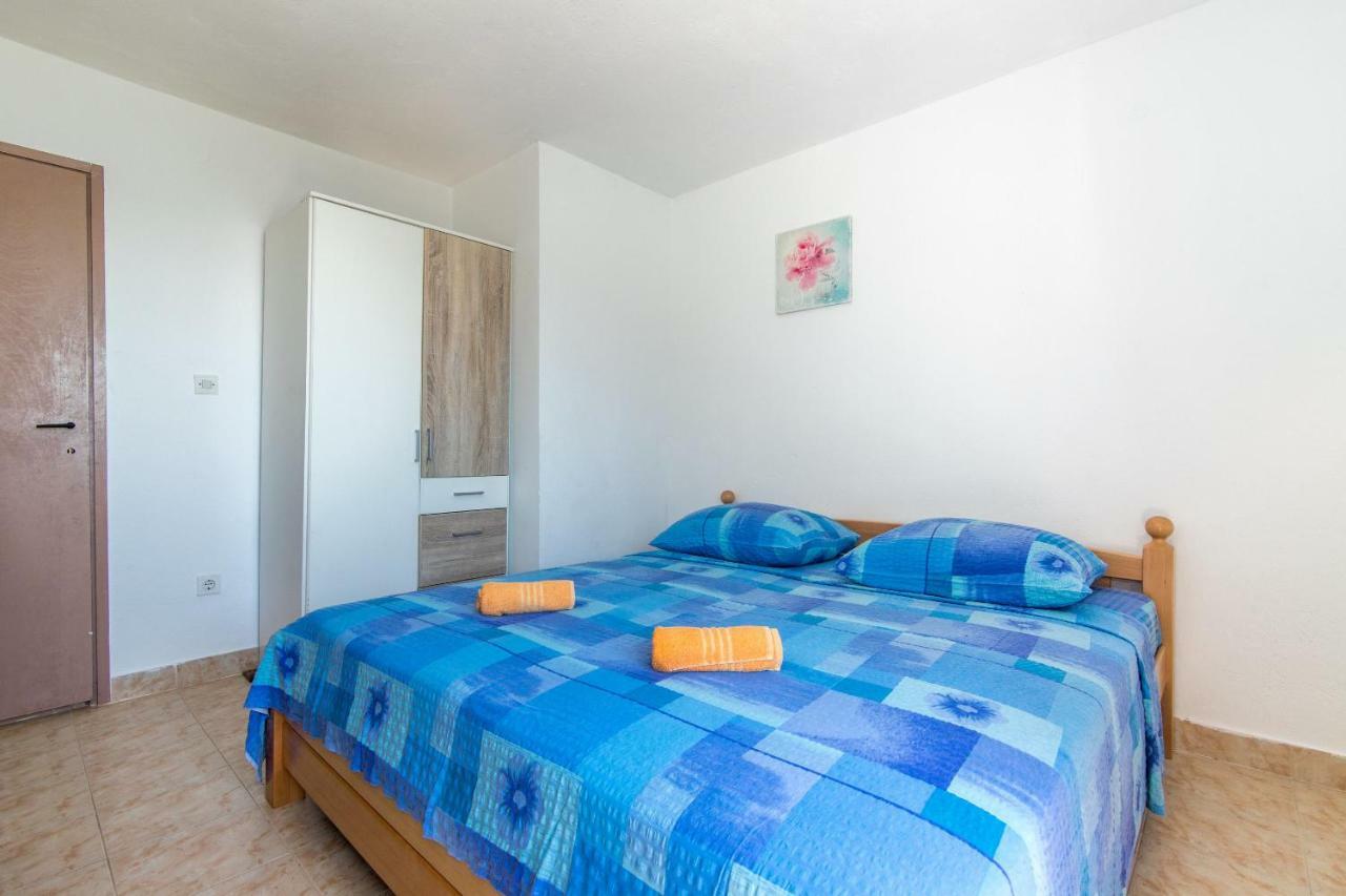 Apartments Robinzon Petar Gdinj Camera foto
