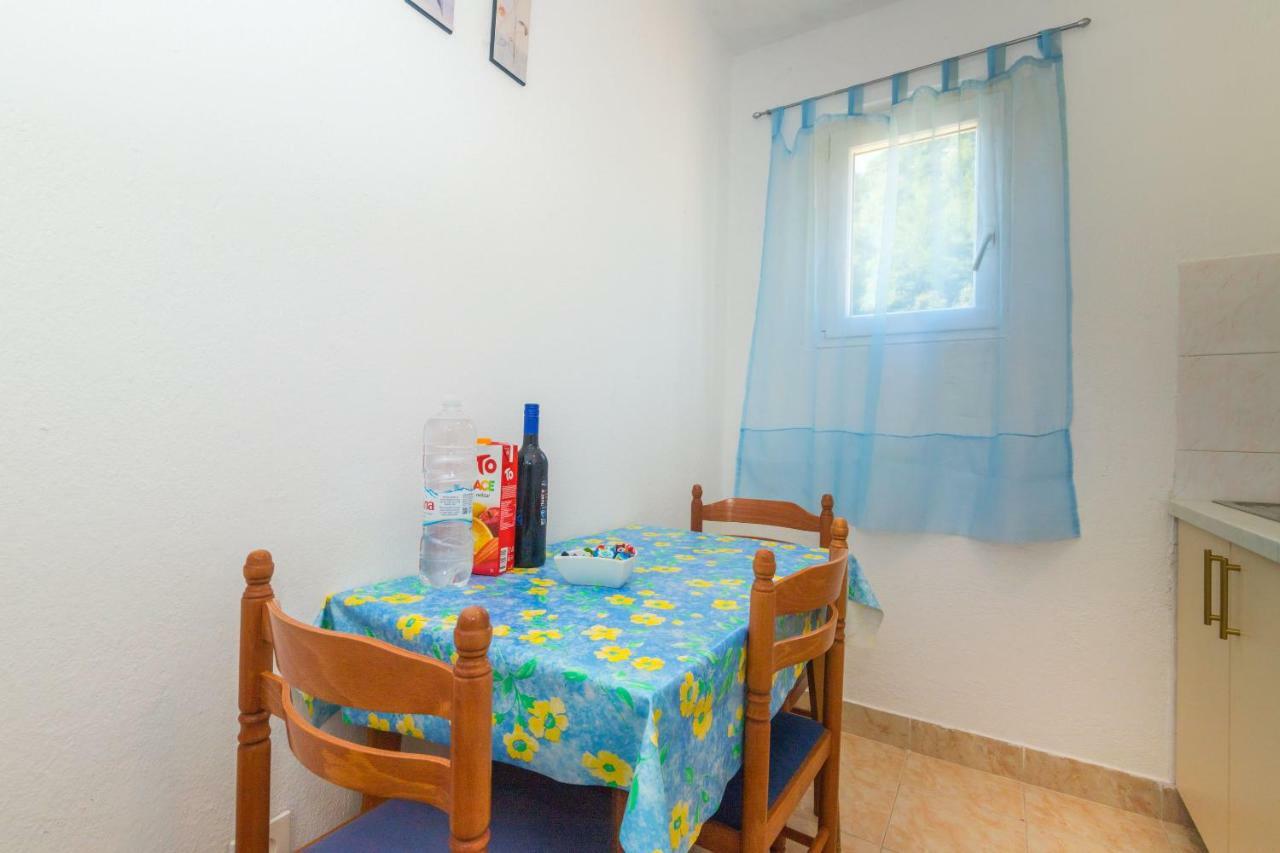 Apartments Robinzon Petar Gdinj Camera foto